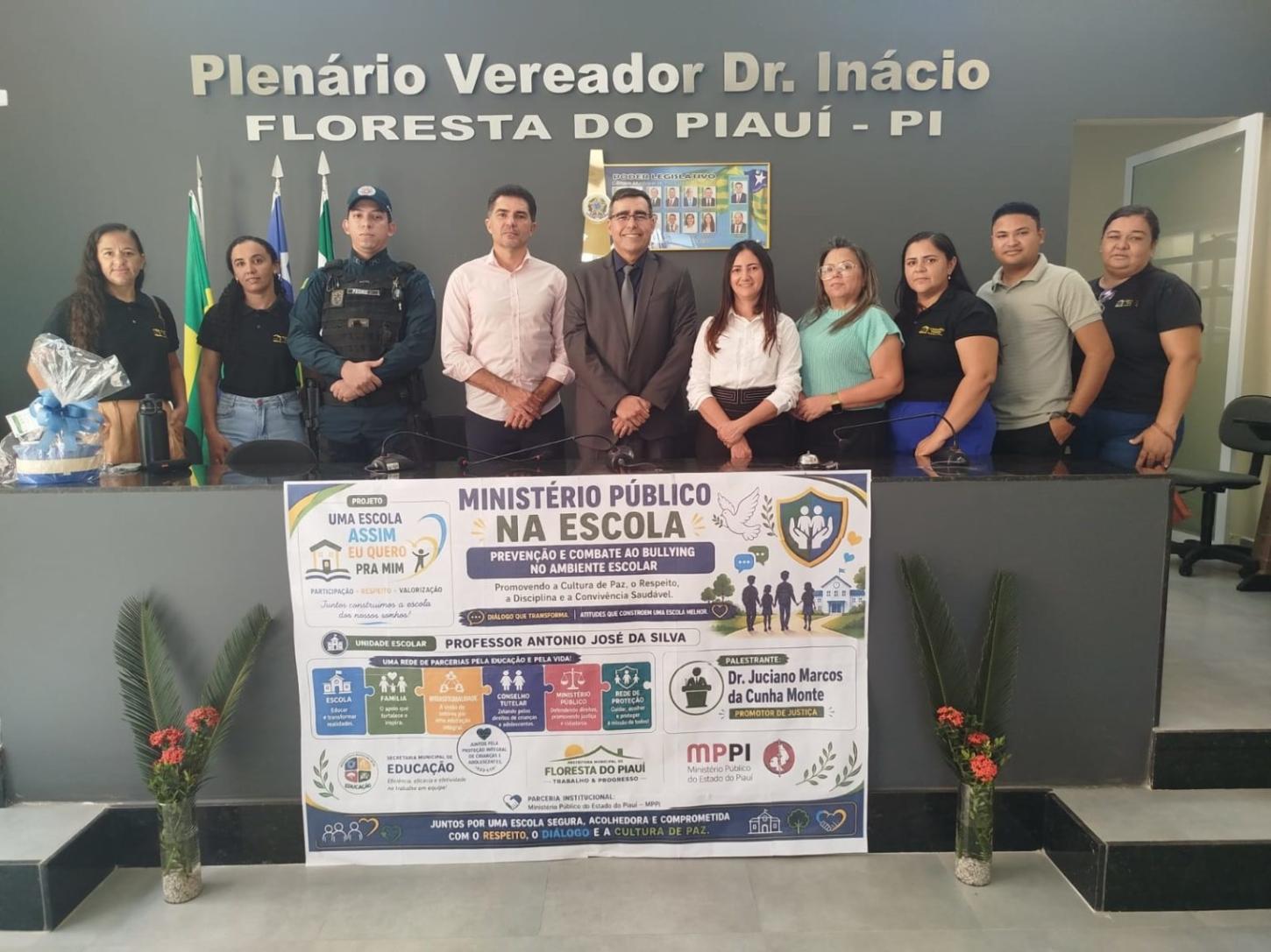 Palestra discute a prevenção e o combate ao bullying na escola em Floresta do Piauí