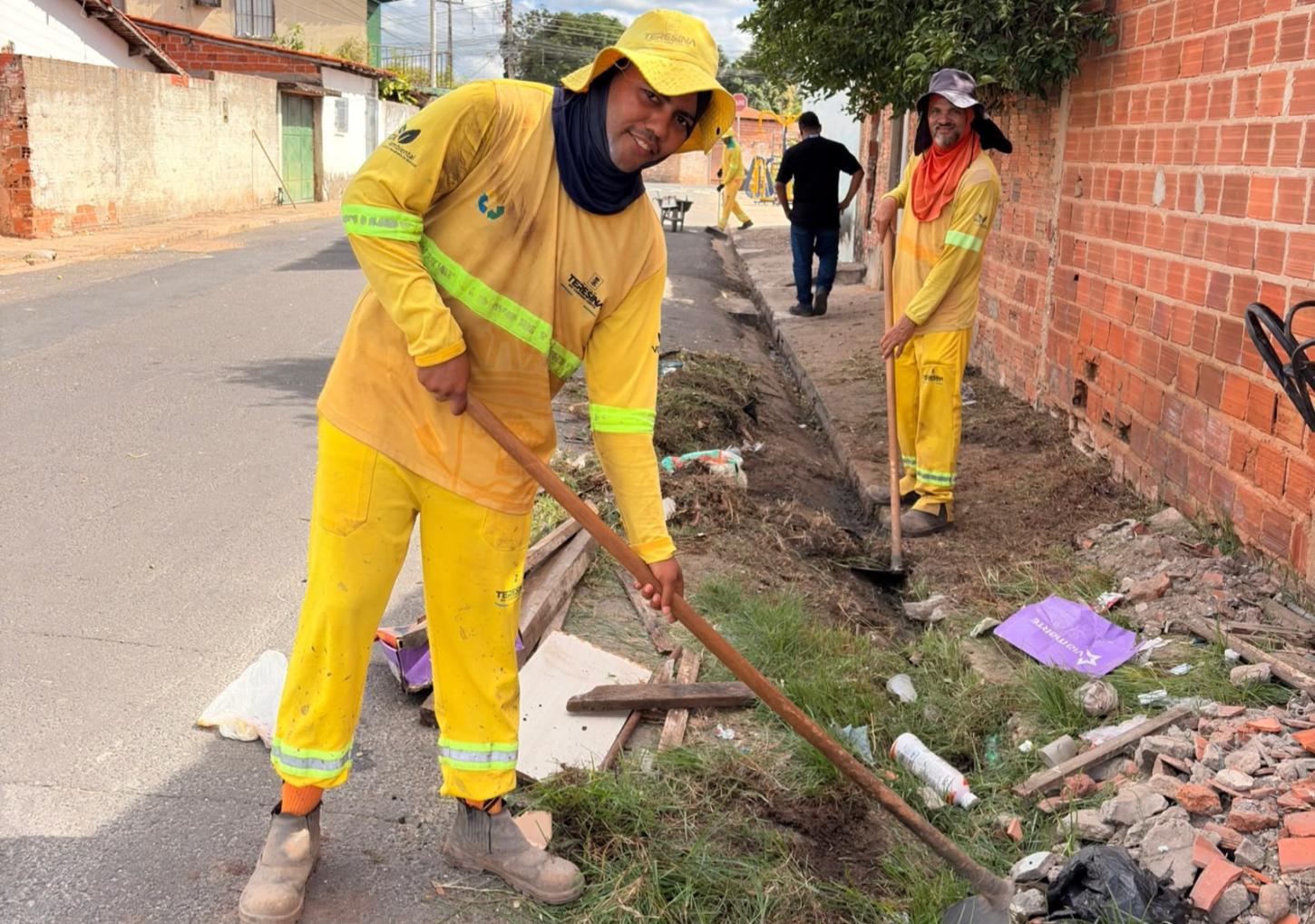 Prefeitura inicia mutirão de limpeza aos sábados para eliminar focos do Aedes Aegypti