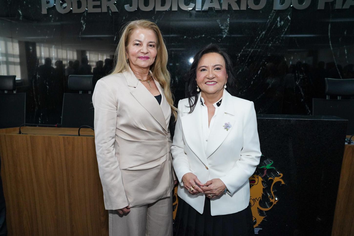 Tribunal de Justiça do Piauí empossa desembargadoras Maria Célia e Maria Luíza