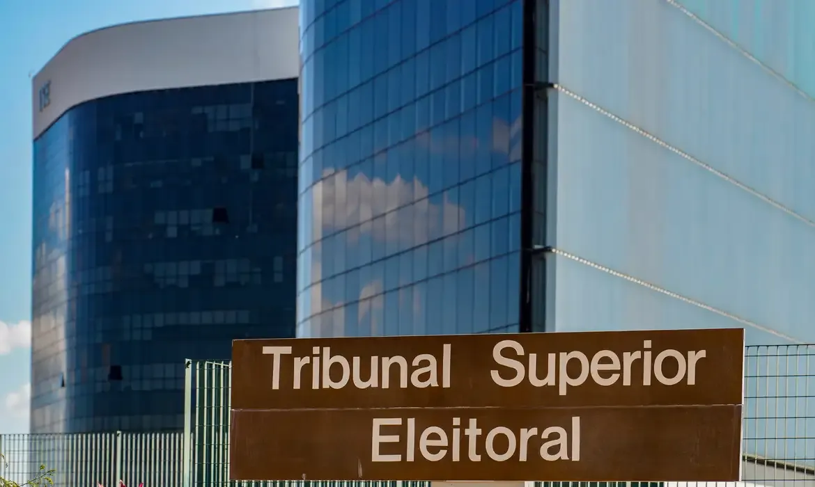 TSE assina acordo com big techs para combater desinformação nas eleições