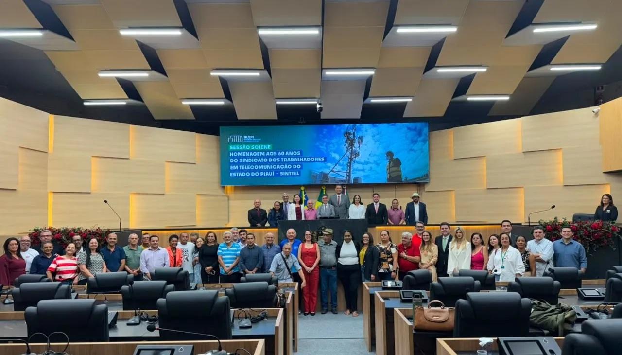 Assembleia Legislativa homenageia trabalhadores das telecomunicações