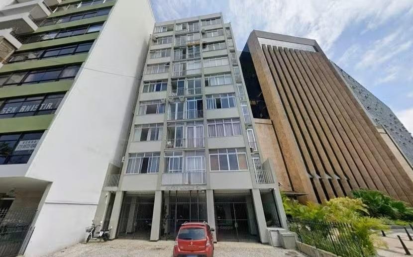 Caixa vai leiloar apartamento de R$ 1 milhão de Eduardo Bolsonaro