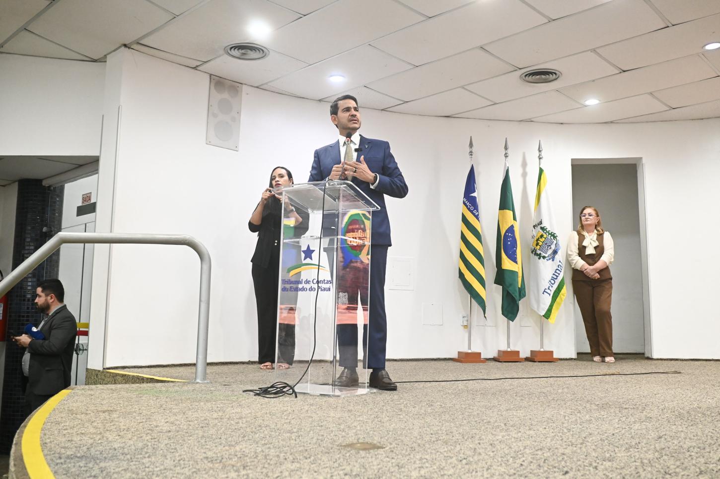 Impactos dos algoritmos e da inteligência artificial sobre democracia em debate no TCE-PI