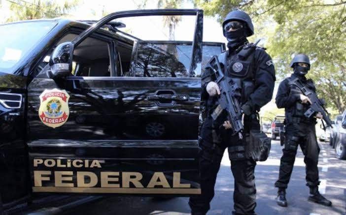Polícia Federal investiga senador Weverton por suspeita de desvios no INSS