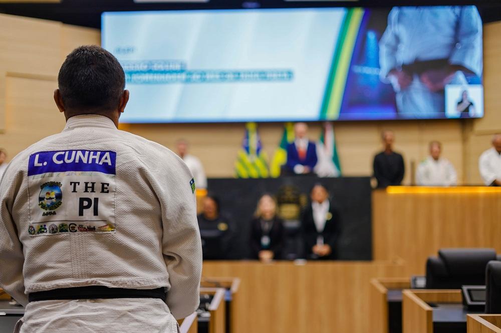 Sessão solene na Alepi destaca o legado das artes marciais para a sociedade