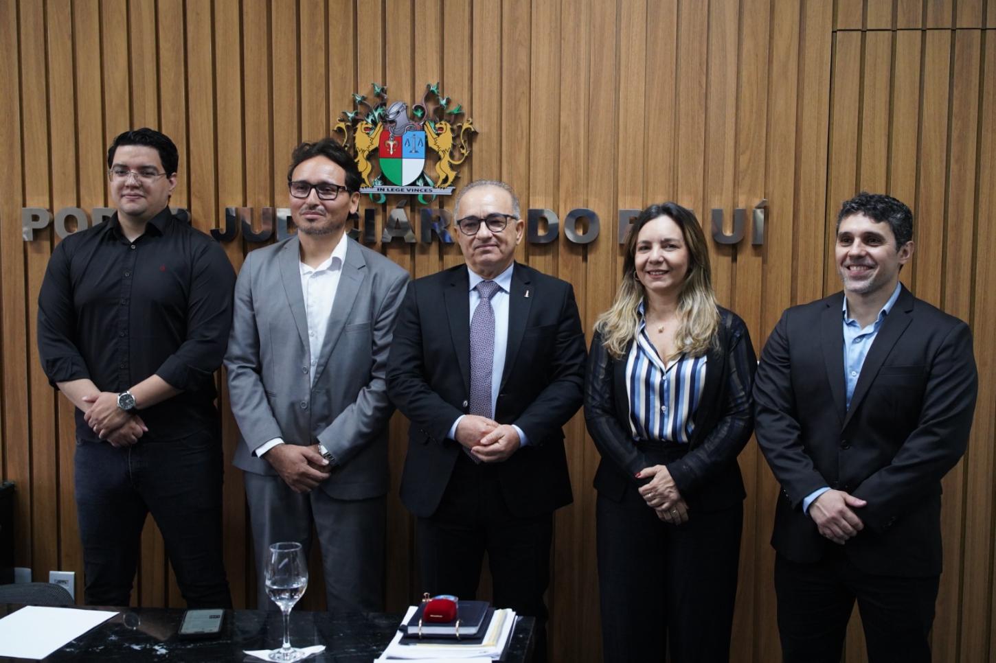 TJPI recebe visita técnica de comitiva do Tribunal de Justiça do Ceará