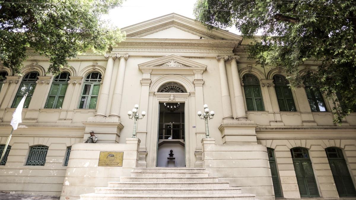 Câmara autoriza o prefeito Sílvio Mendes a contratar empréstimo de R$ 700 milhões