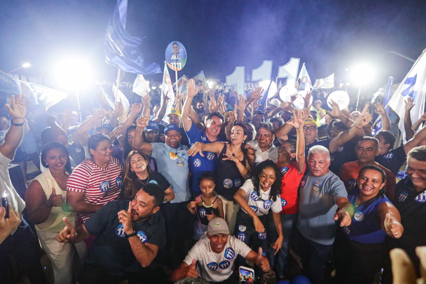 Ciro agradece apoio e destaca parceria com os prefeitos durante comício Amarante,