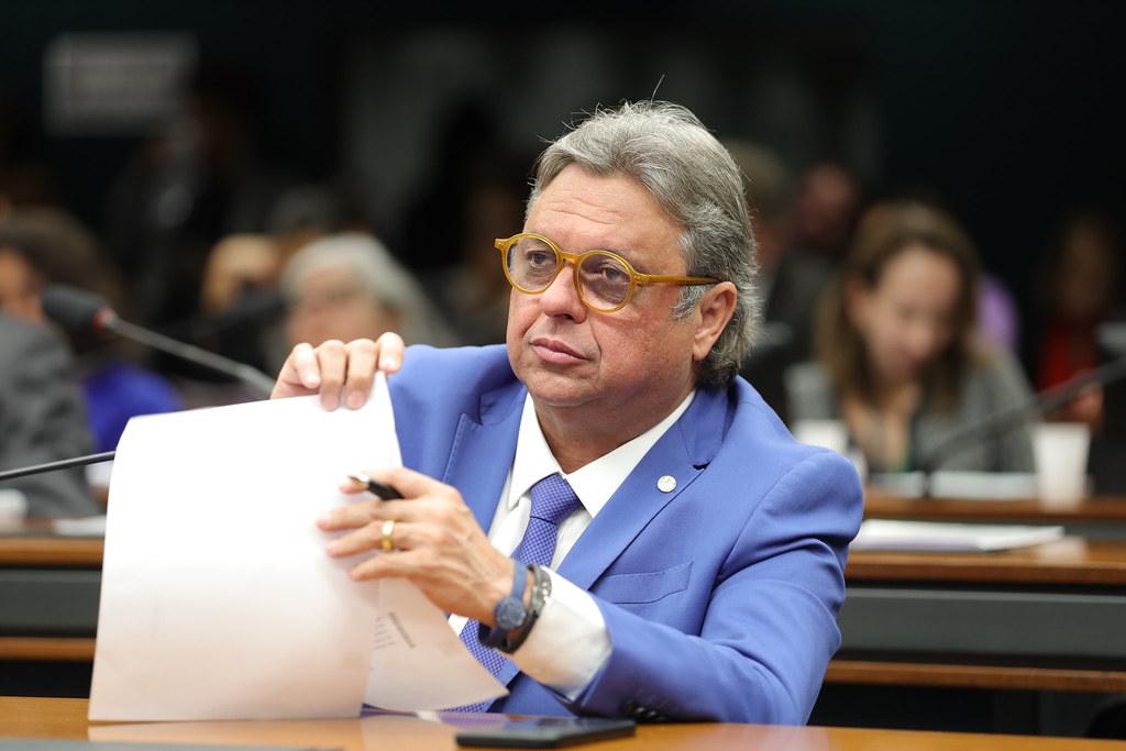 Júlio Arcoverde promete lutar pela redução da tarifa de energia no Piauí