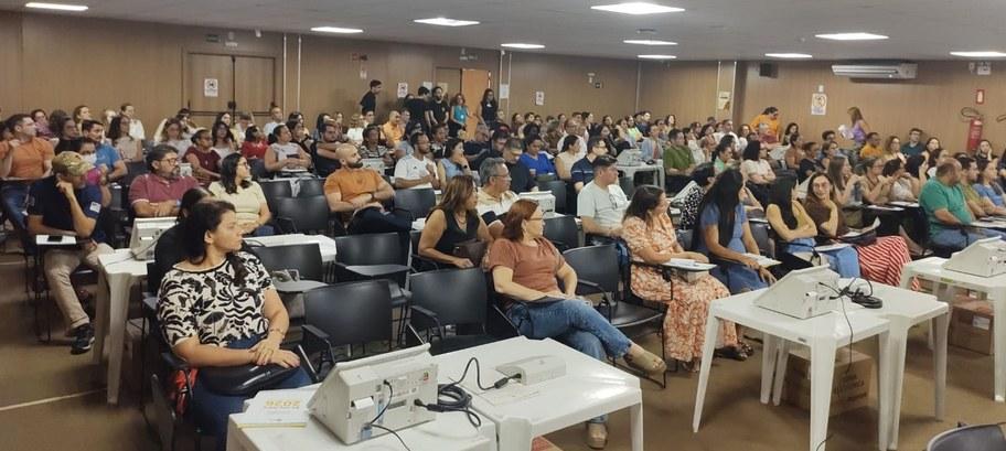 Justiça Eleitoral treina mesárias e mesários que atuarão em Teresina