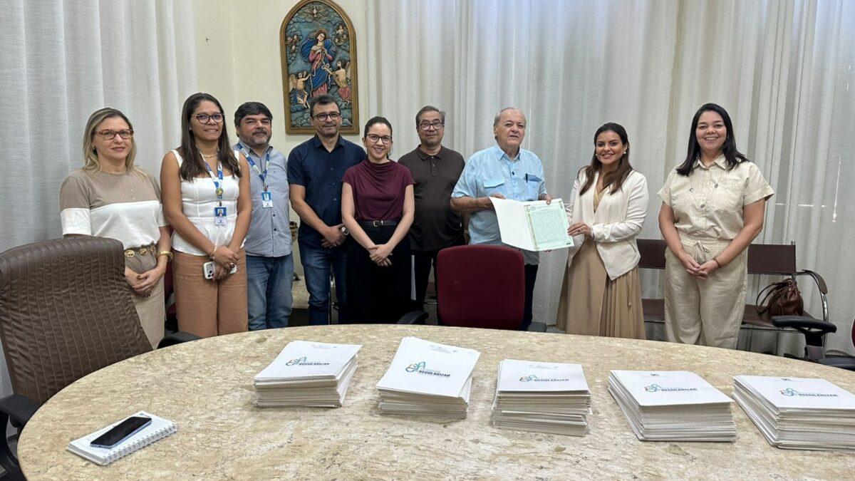 Prefeitura de Teresina garante 717 registros de imóveis e leva dignidade às famílias