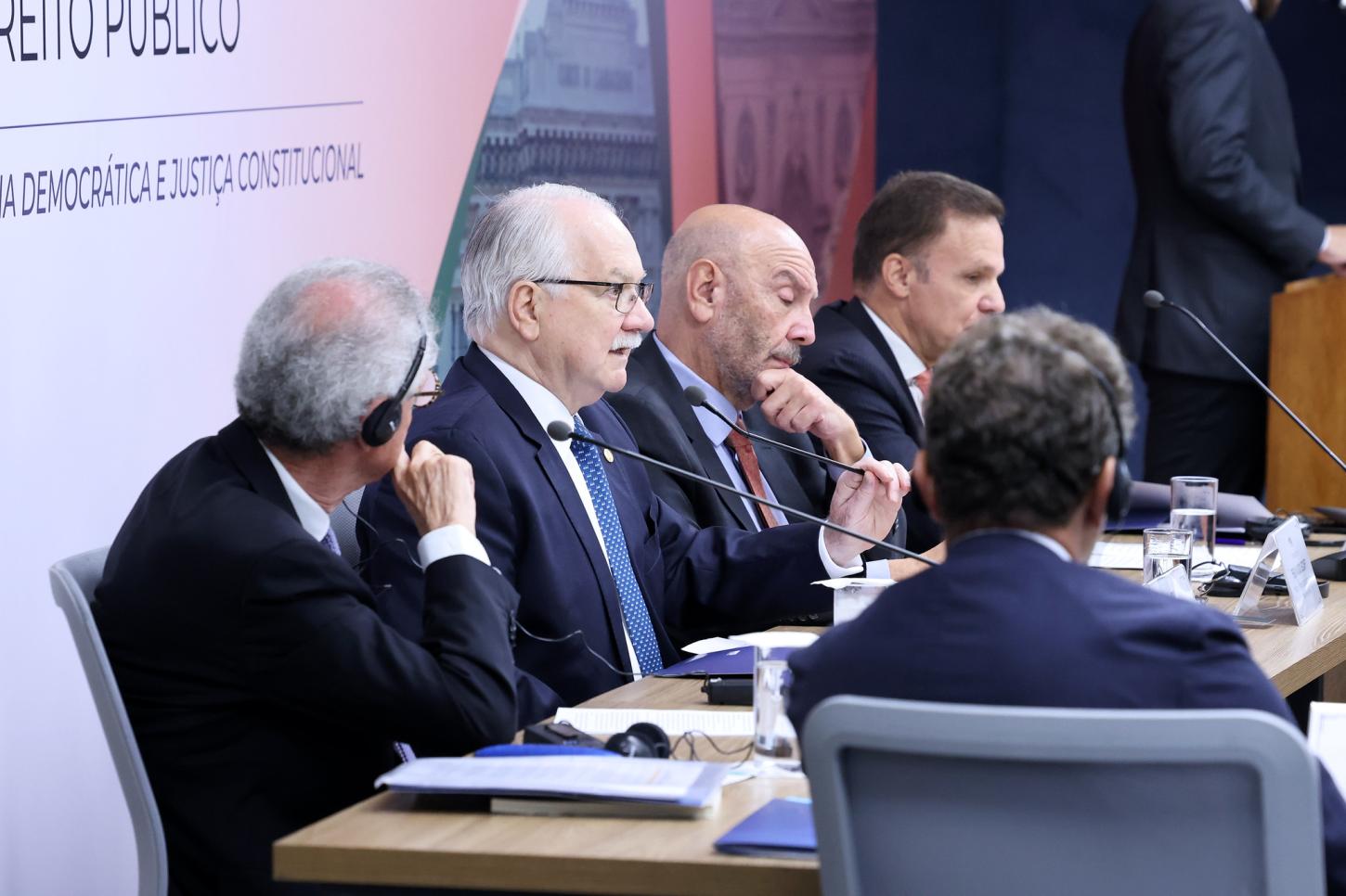 Presidente do STF, Edson Fachin, se manifesta após citações de ministros em investigação da PF