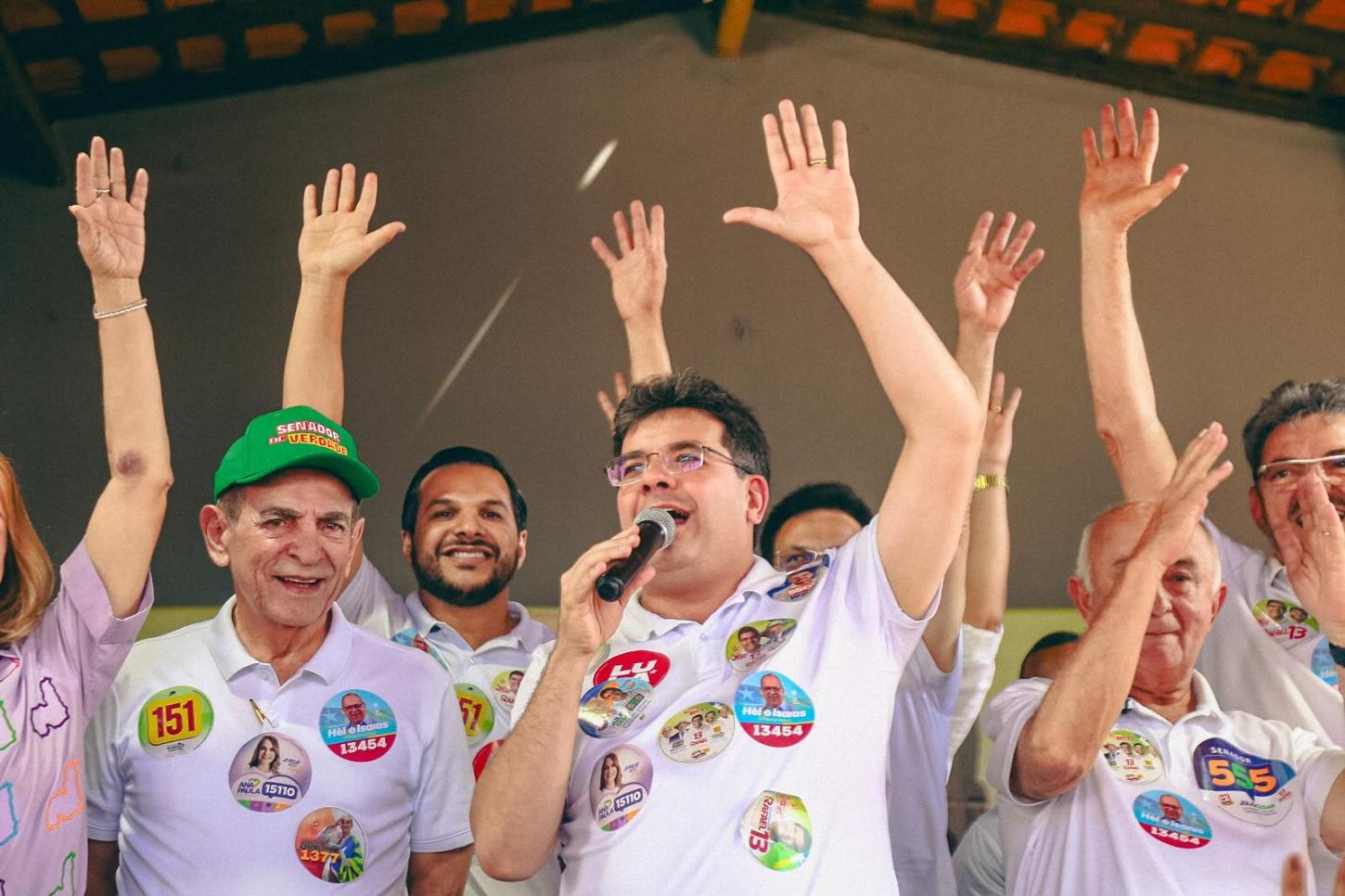 Rafael assume compromisso de construir rodovia de Landri Sales a Sebastião Leal
