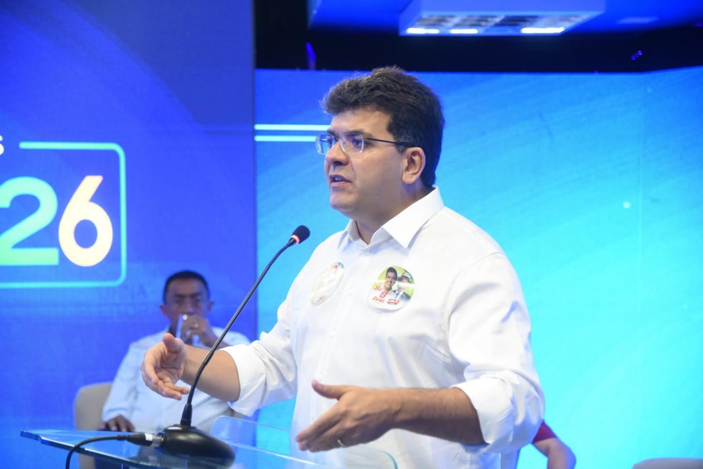 Rafael tem plano de R$ 8 bilhões para universalizar abastecimento de água