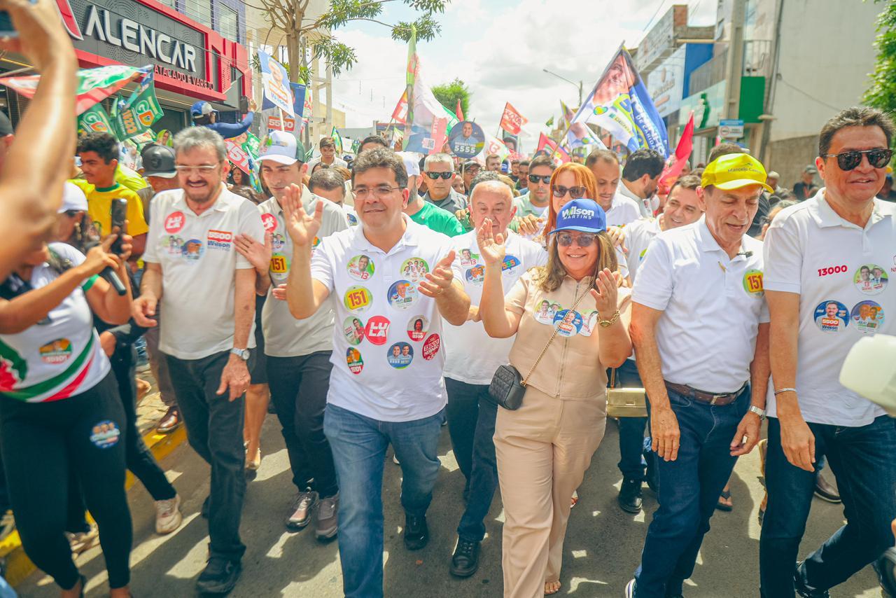Rafael vai a Paulistana e destaca investimentos em saúde, energia e abastecimento
