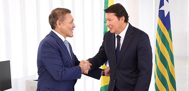 TSE recebe missões internacionais e formaliza atuação de observadores nas