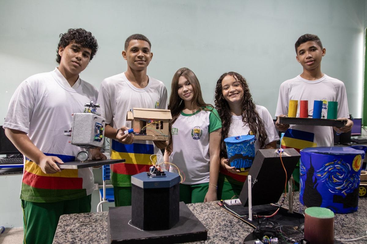 Educação abre processo seletivo para novos estudantes em 17 escolas de Tempo Integral