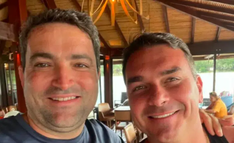Enquanto Flávio queria privatizar ilhas, Willer Tomaz comprava cinco mansões em Angra