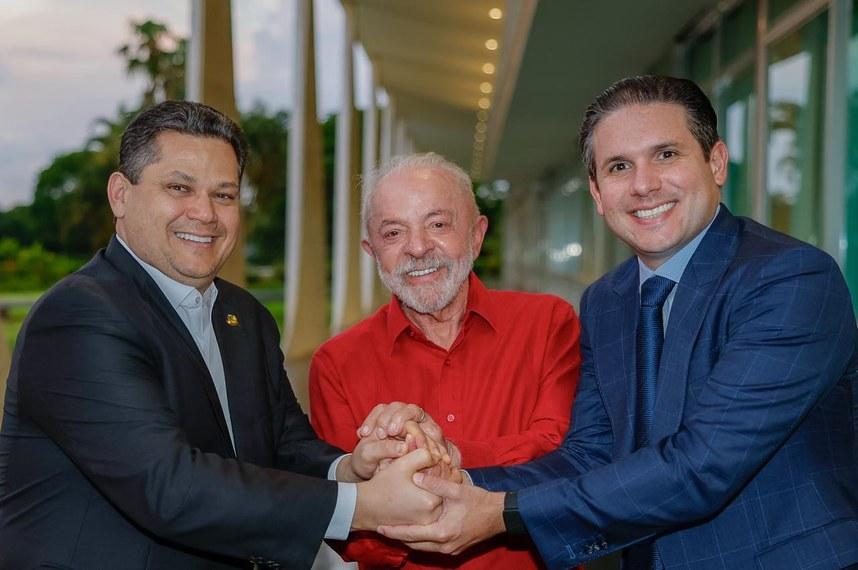 Alcolumbre e Motta já comprimentaram Lula pela vitória Foto: