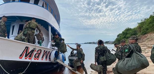 Militares do Exército em ação