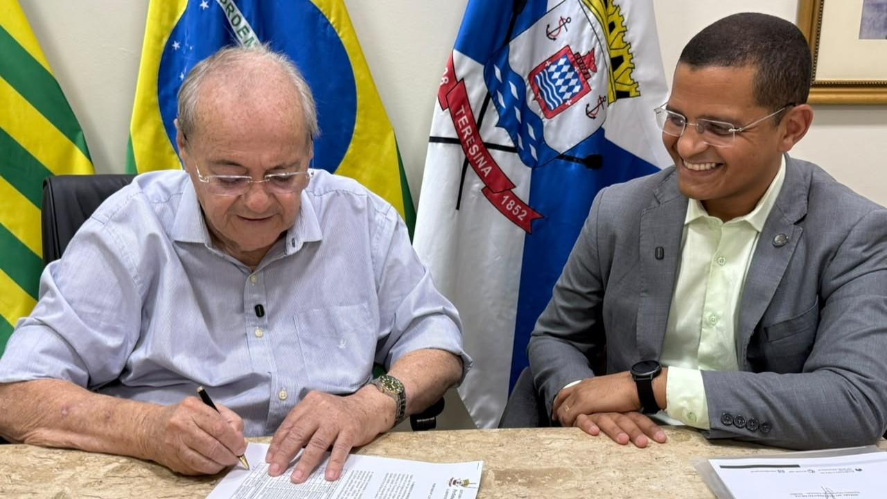 Sílvio convoca 94 professores e reforça compromisso com a educação pública