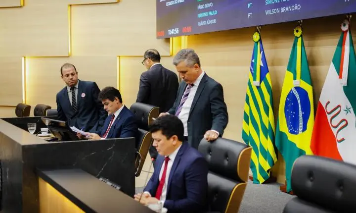 Alepi aprova transferência de imóvel para construção de novo shopping para ambulantes de Teresina
