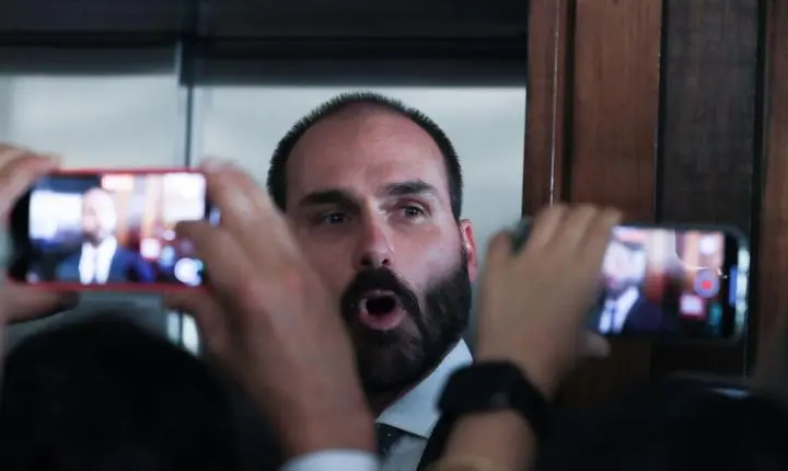 Eduardo Bolsonaro entra na lista de pena pendente de cumprimento