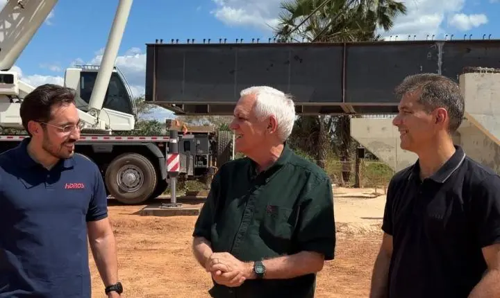 Themístocles Filho acompanha as obras das pontes da BR-222 entre Piripiri e Batalha