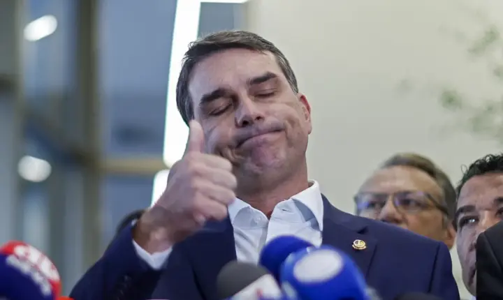 CNT/MDA: Lula 40,5% das intenções de voto contra 30,4 de Flávio Bolsonaro